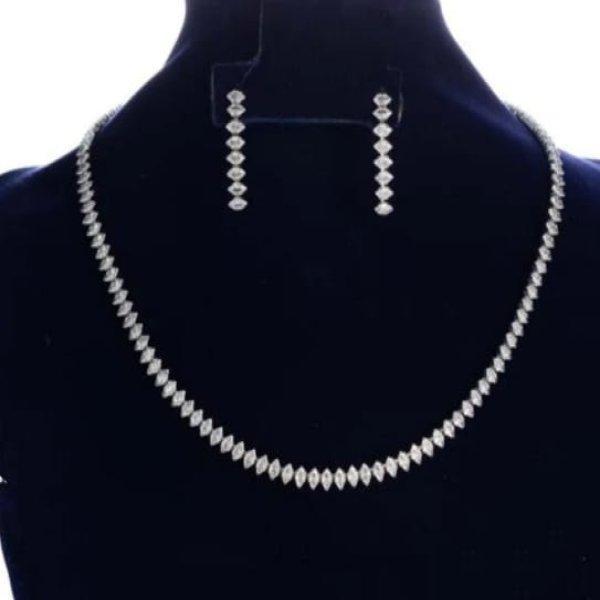 Modern design silver plated necklace set