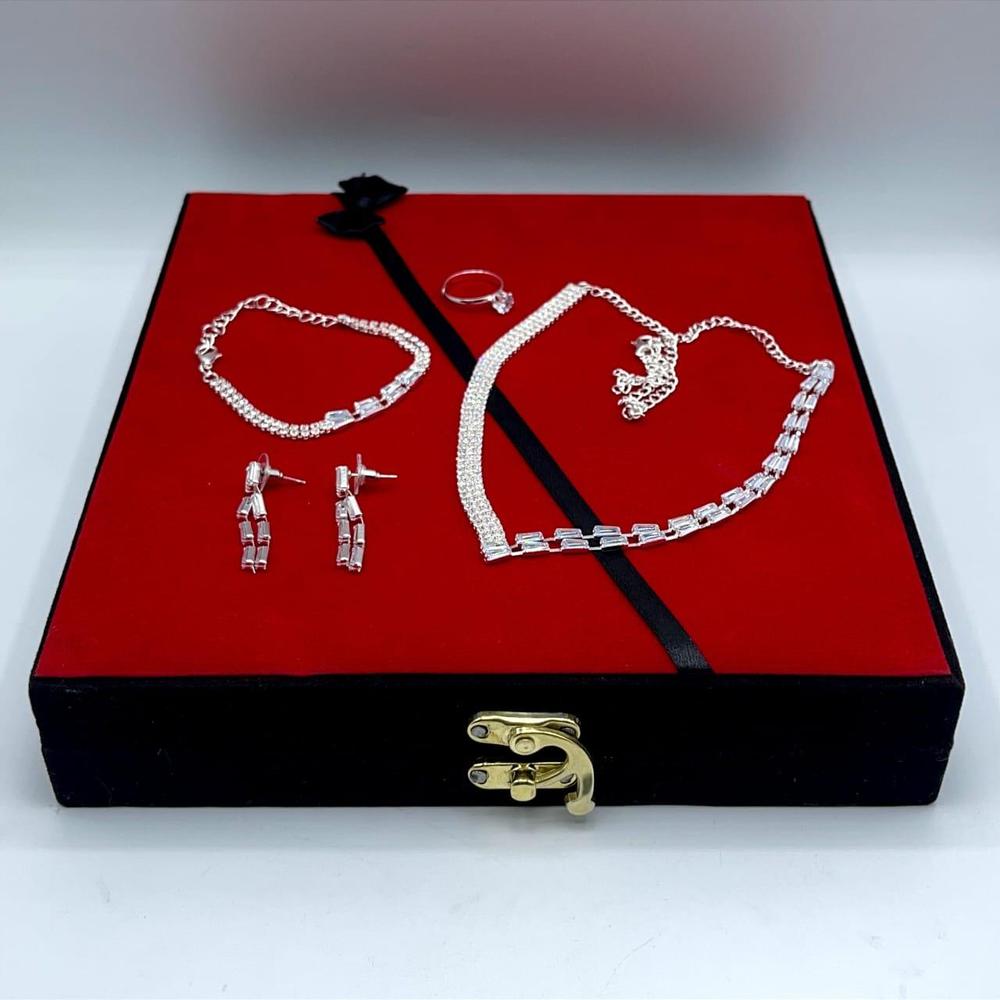 Silver plated necklace set