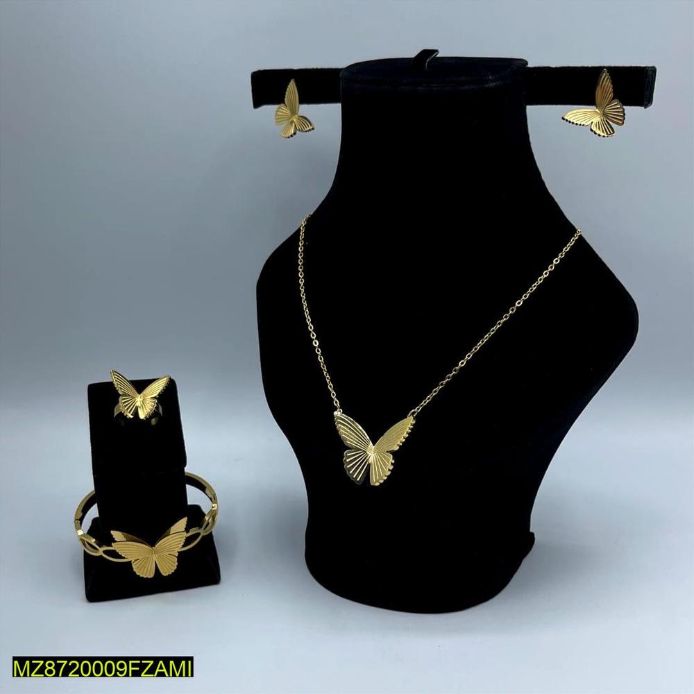 Gold plated necklace set